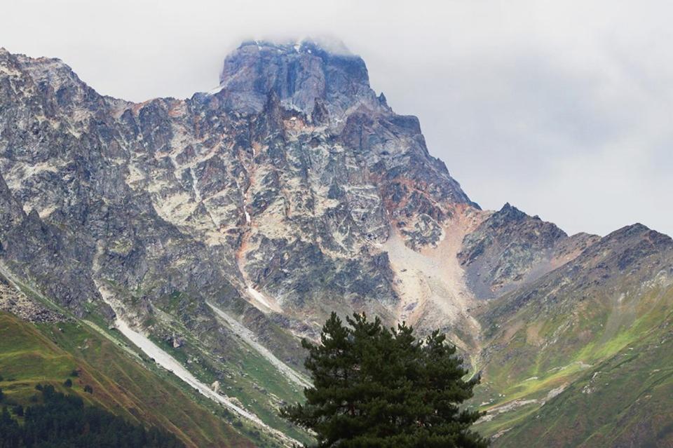 Hotel Ushba Hill Mestia Kültér fotó